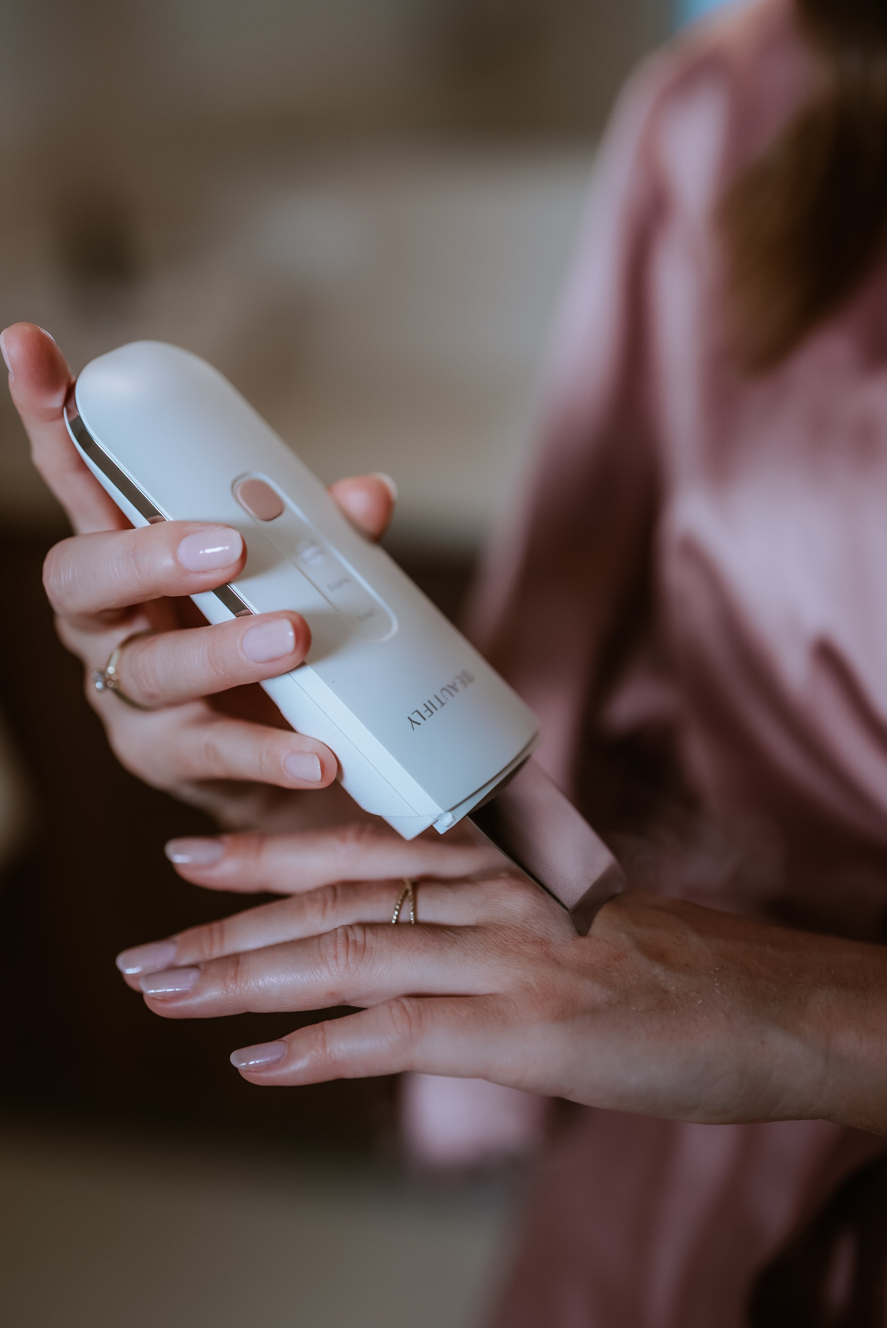 BEAUTIFLY B-Scrub Aqua Glow Pro Kavitation Peeling