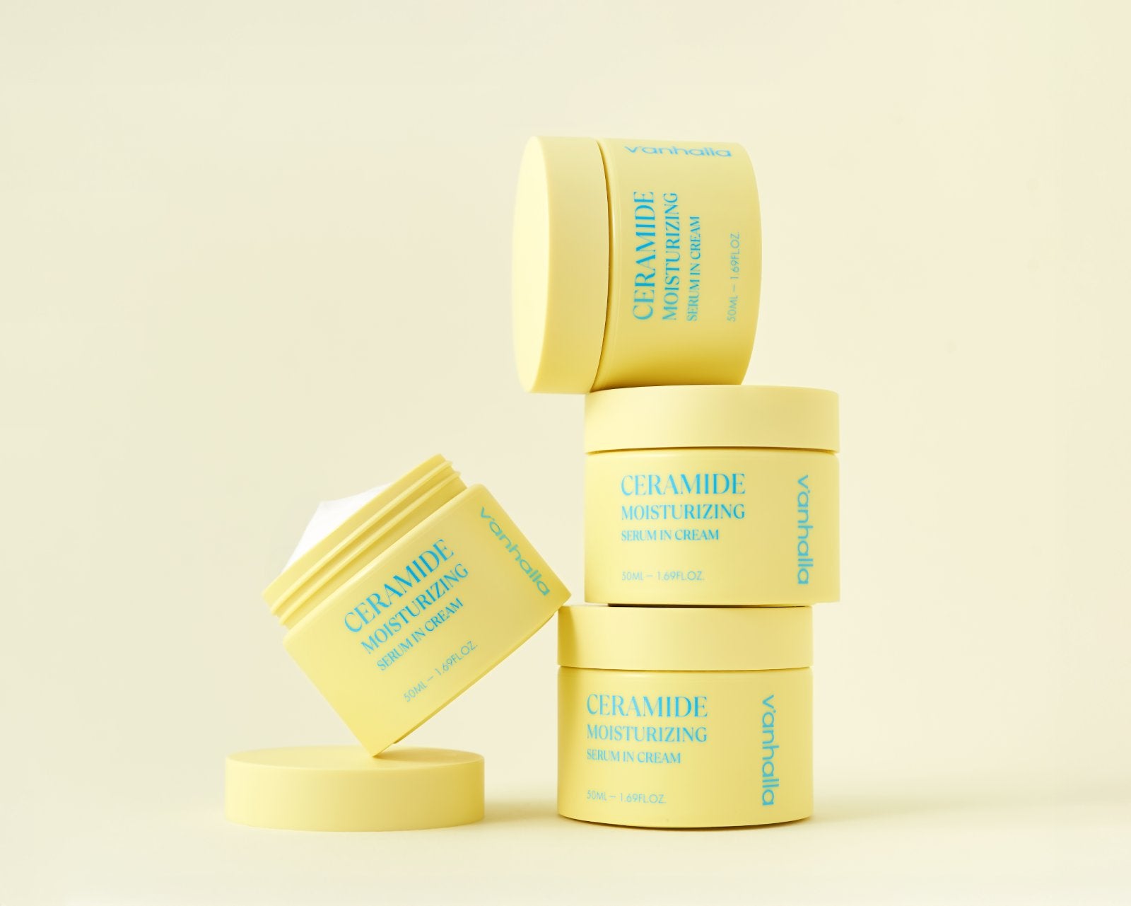 VANHALLA Ceramid Hydratisierende Essenz im Toner